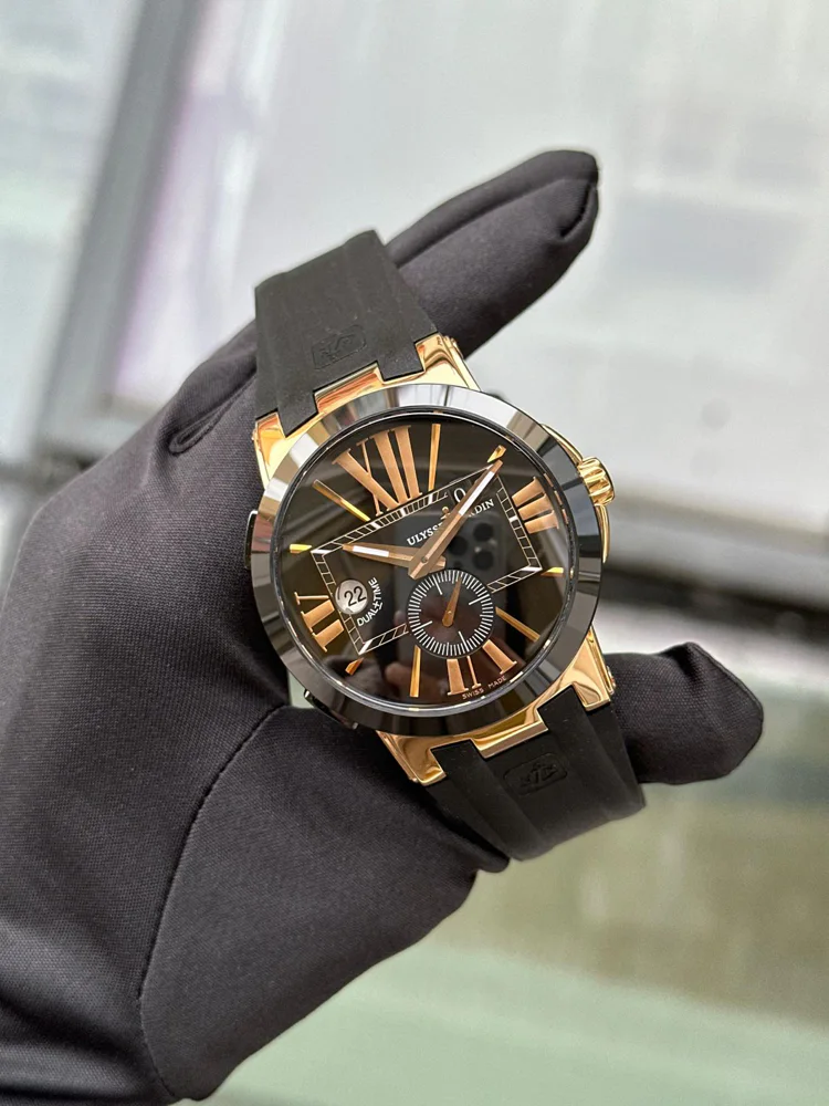 Ulysse Nardin Executive Dual Time box and papers